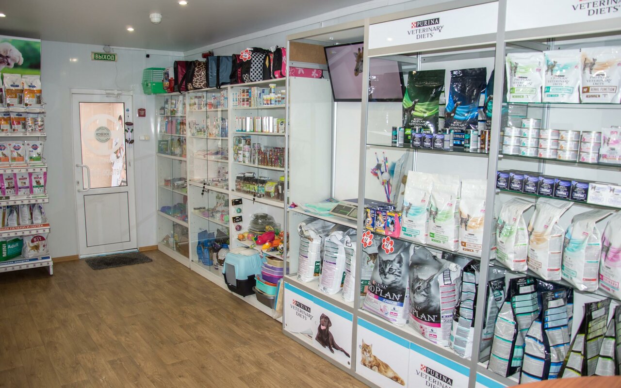 more clinic photos 66100