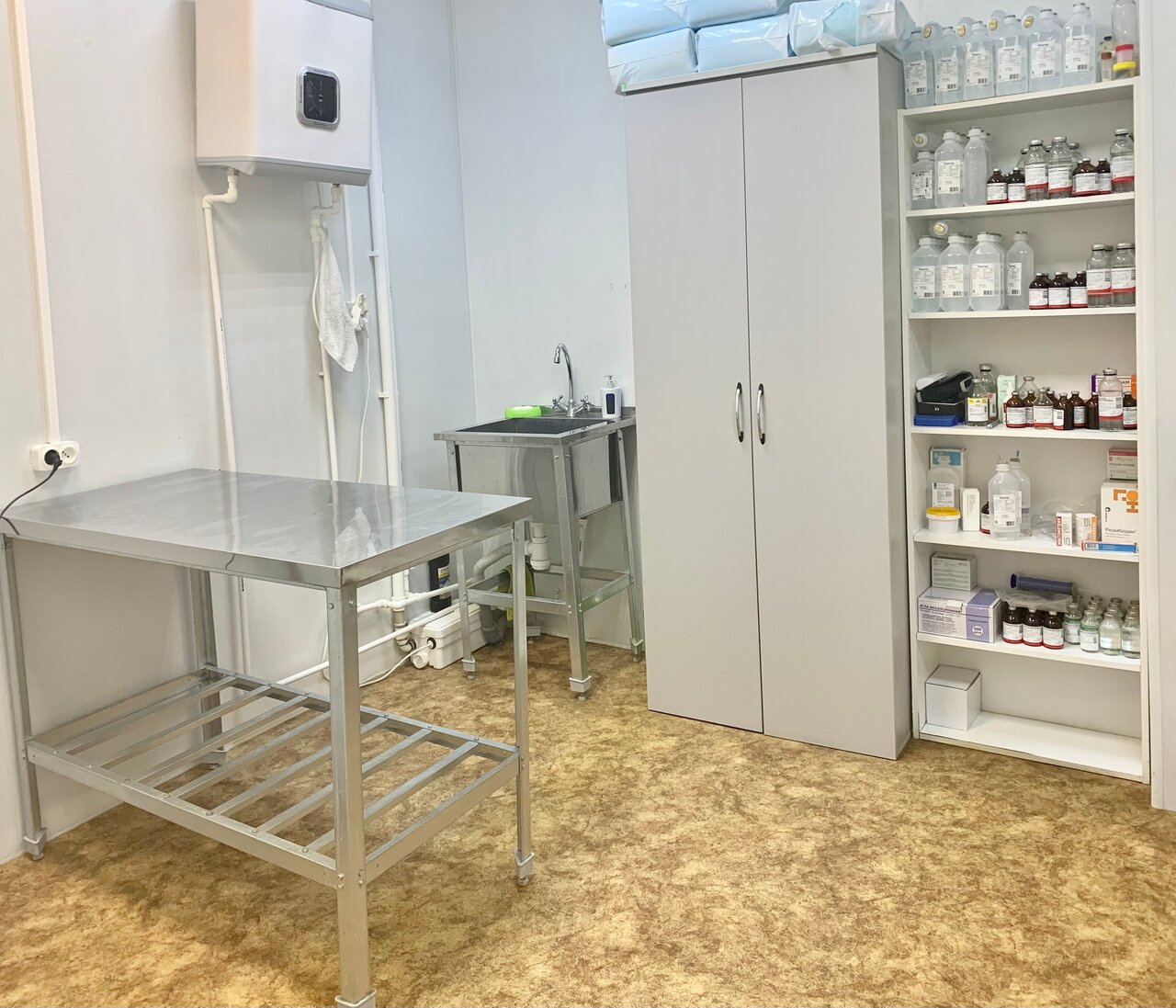 more clinic photos 11098