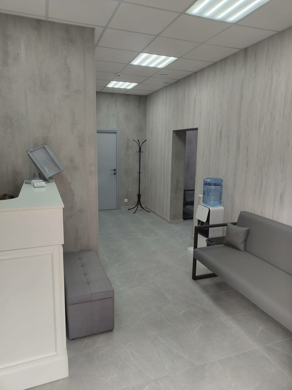 more clinic photos 7060