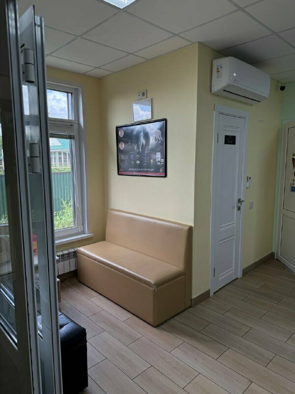 more clinic photos 3886