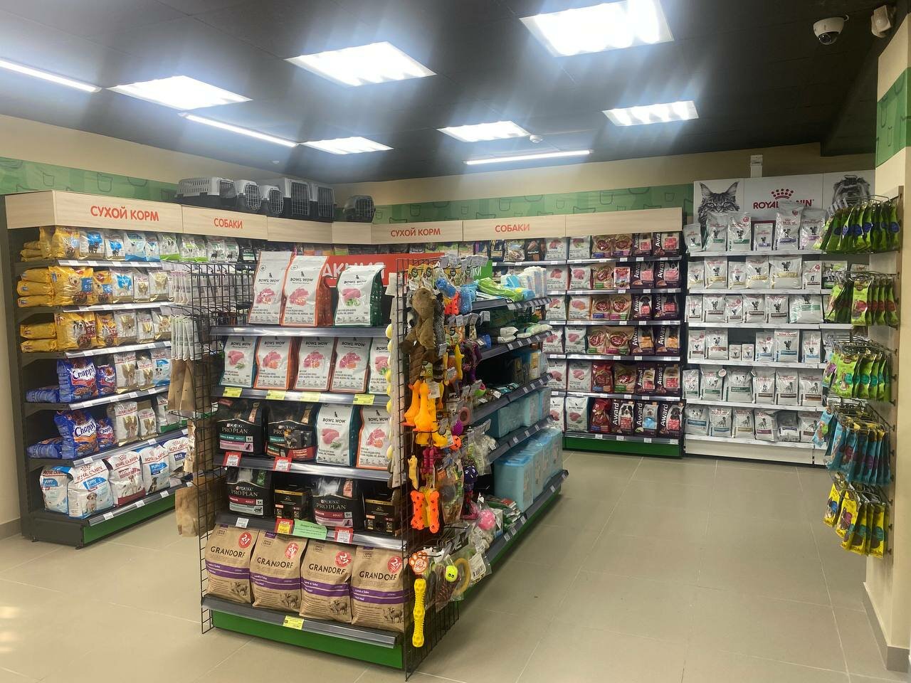 more clinic photos 47401