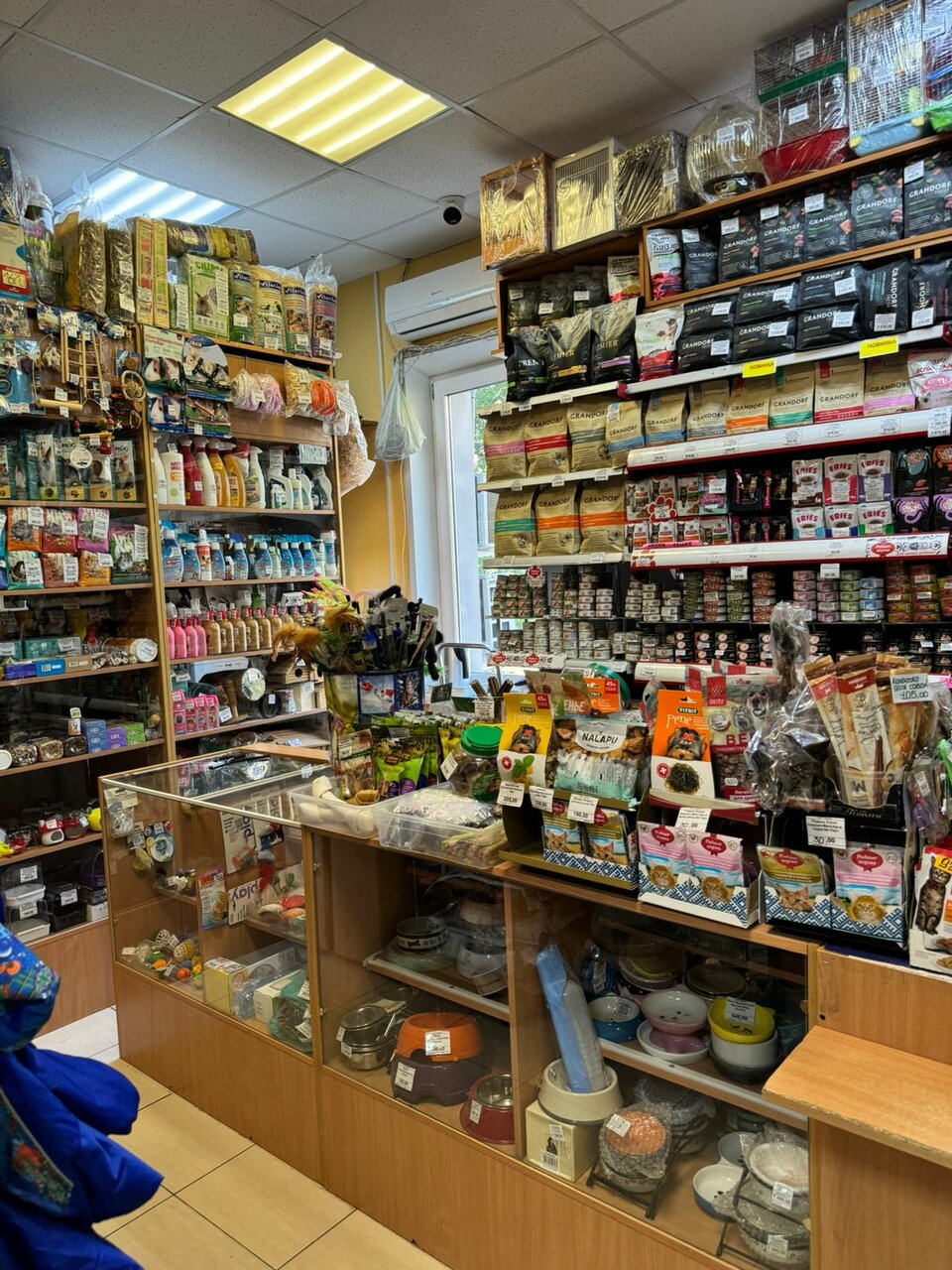 more clinic photos 7730