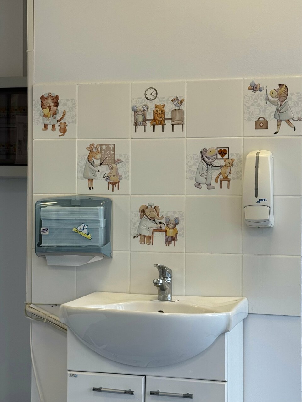 more clinic photos 38289