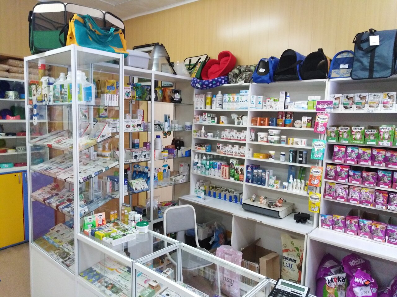 more clinic photos 3948