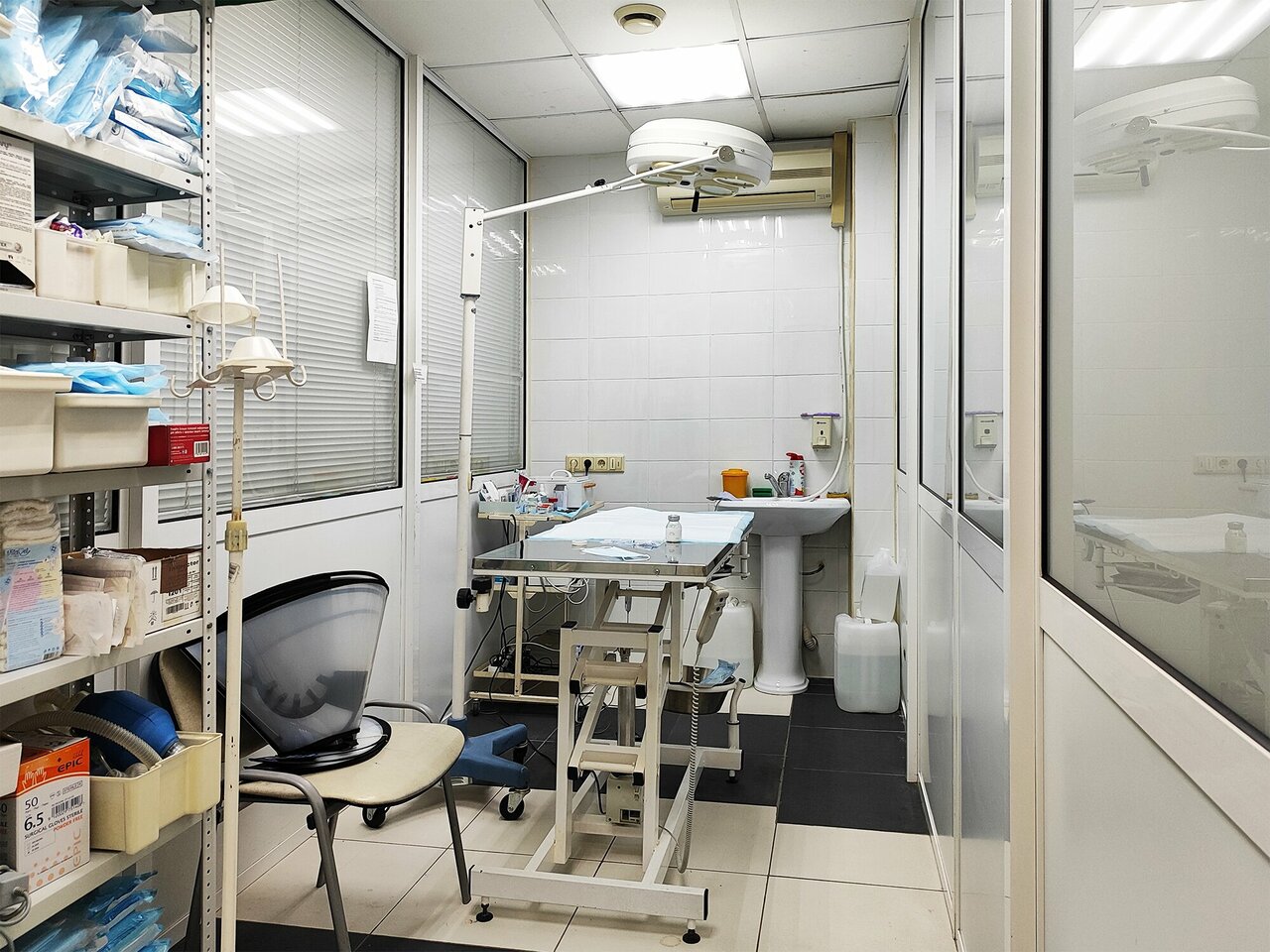 more clinic photos 8820