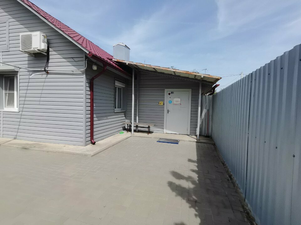 more clinic photos 2990