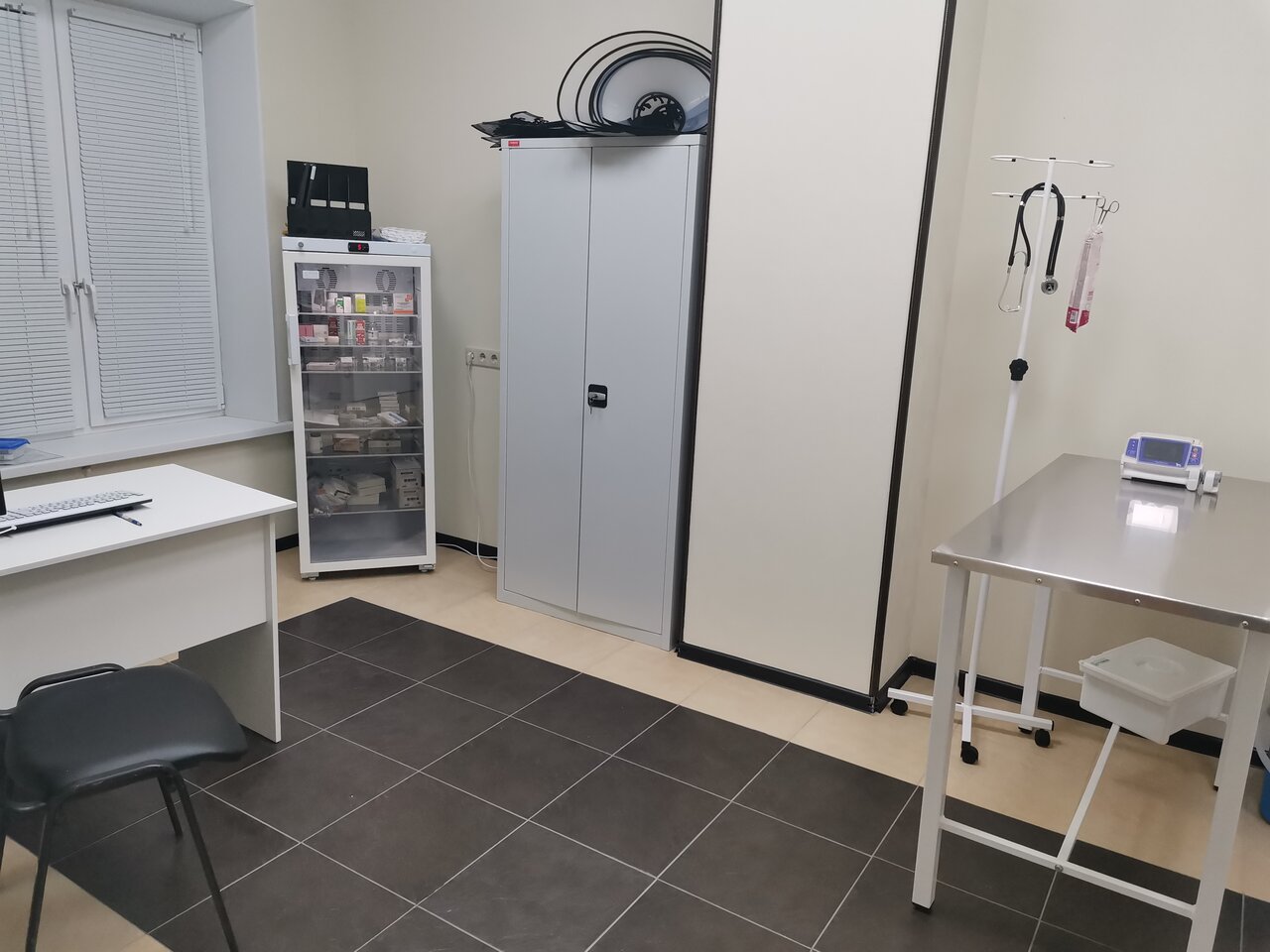 more clinic photos 10929