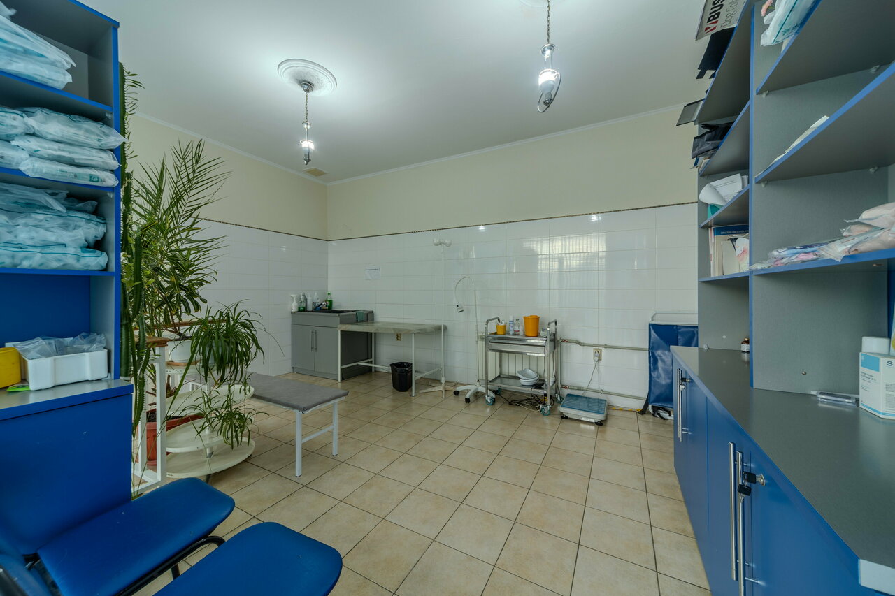 clinic 67900
