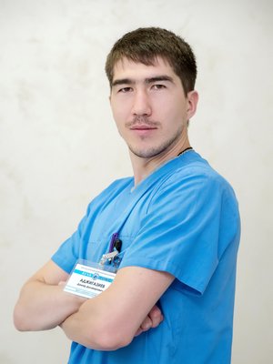 Фото врача Аджигазиев Дамир Диляверович