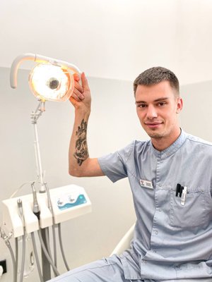 Фото врача Остроухов Дмитрий Антонович