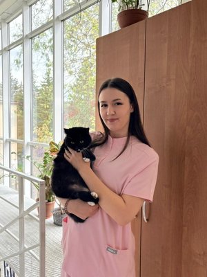 Фото врача Крапивина Варвара Сергеевна